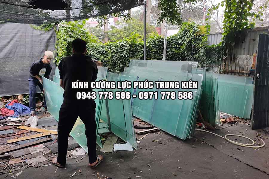 cac-loai-kinh-cuong-luc-thu-mua-me-linh